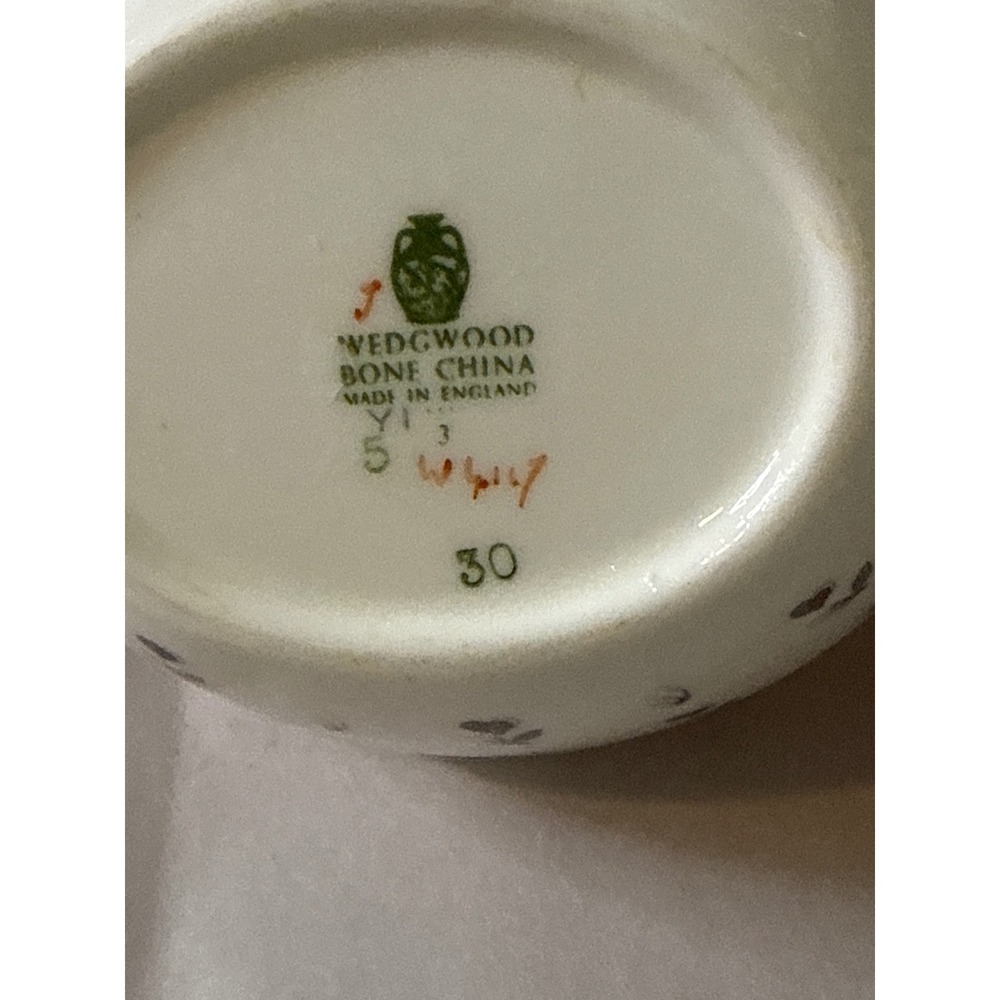 Vintage Wedgwood Bone China Sugar Bowl Creamer Set Made in England Gray Sprigs - Picture 6 of 7